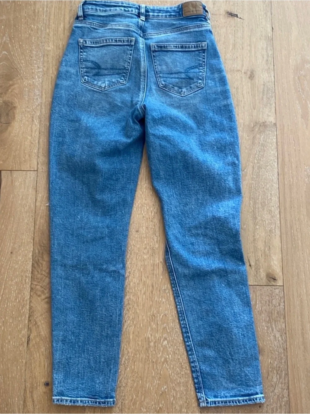 American Eagle Strigid Mom Jean size 0 - Picture 6 of 11